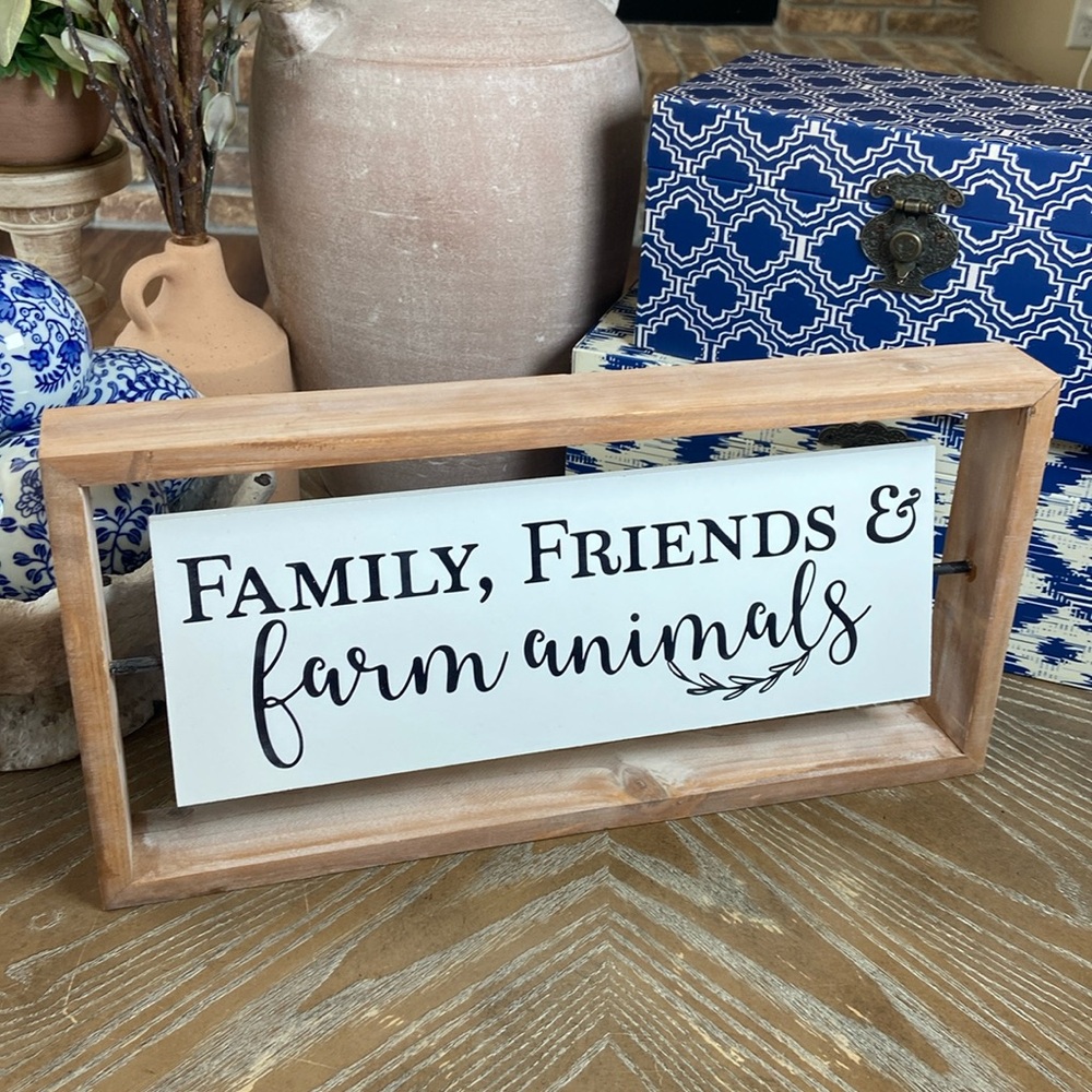 NEW! Farmhouse Rustic Wood Welcome Family Friends Farm Animals Easel Sign